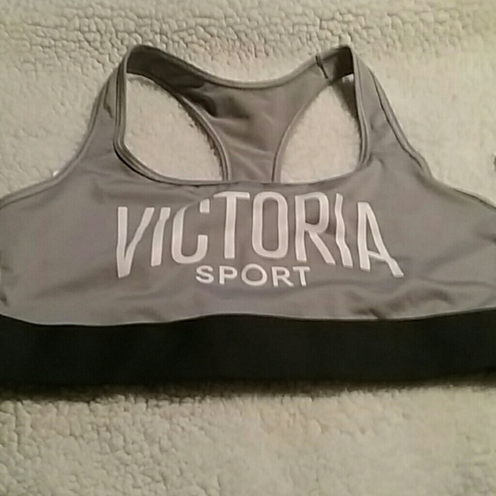Brand new victoria sport bra